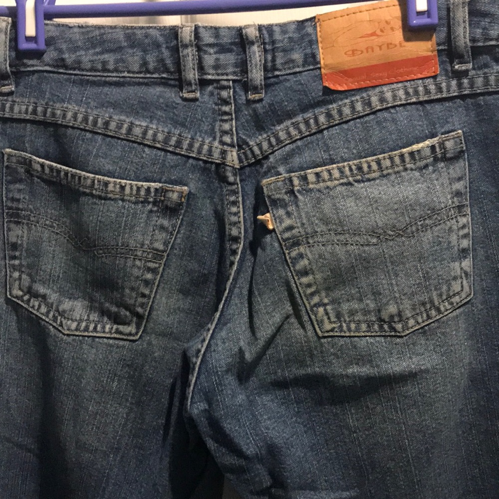 Capris - Picture 3 of 4